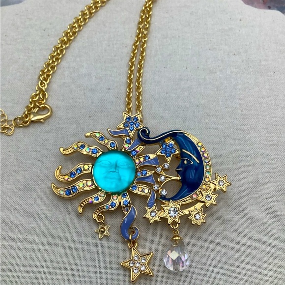 🎄🎄Gold and Blue Celestial Necklace/ Brooch Folly Inspired - Picture 1 of 4